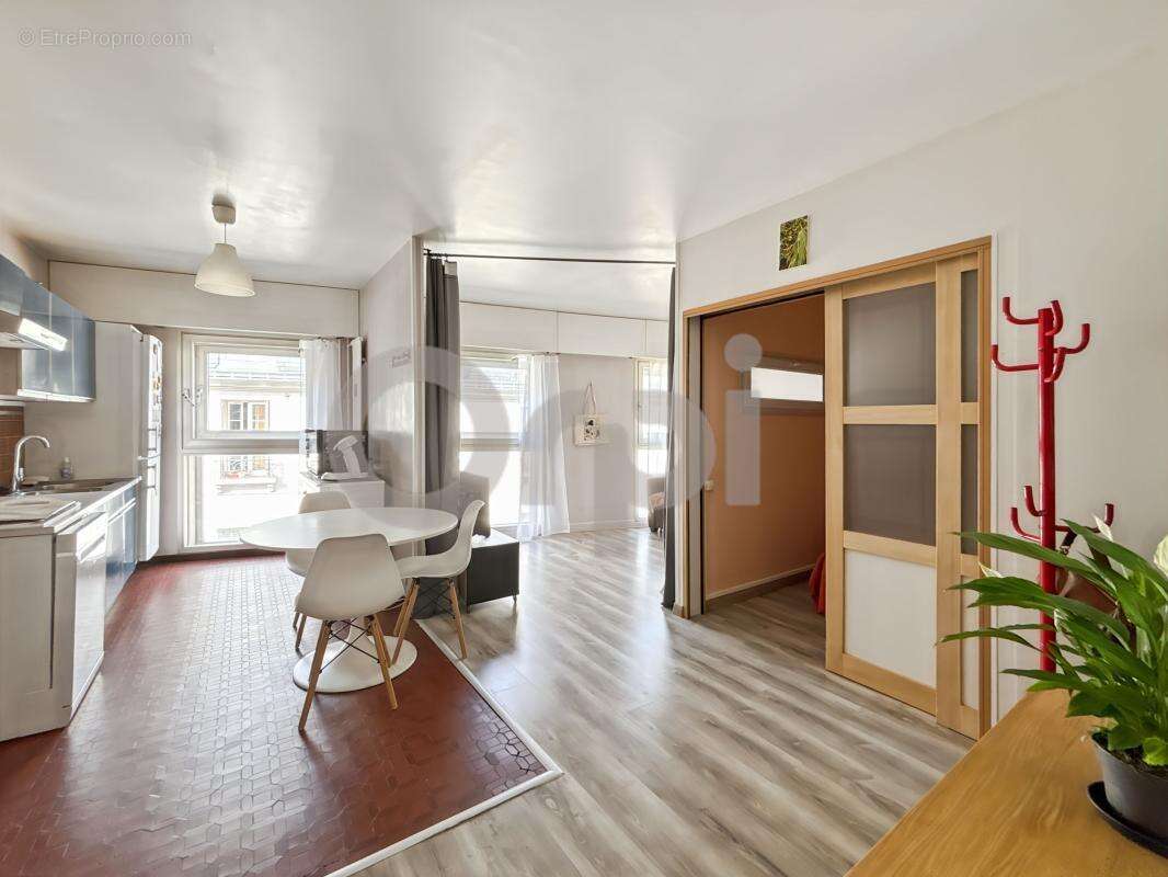 Appartement à PARIS-4E