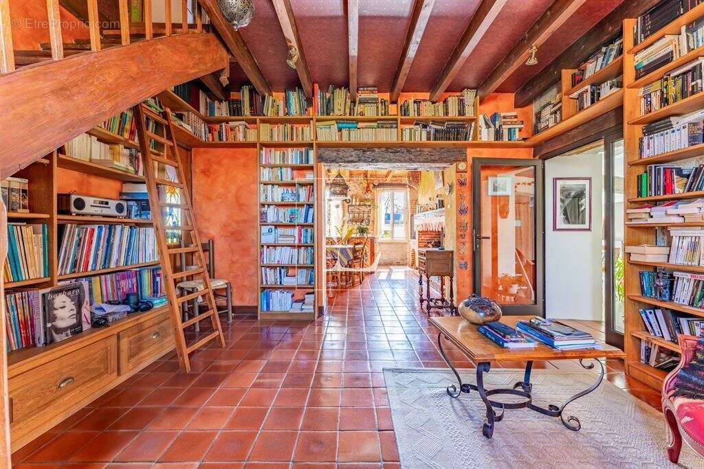 Maison à BOUDOU