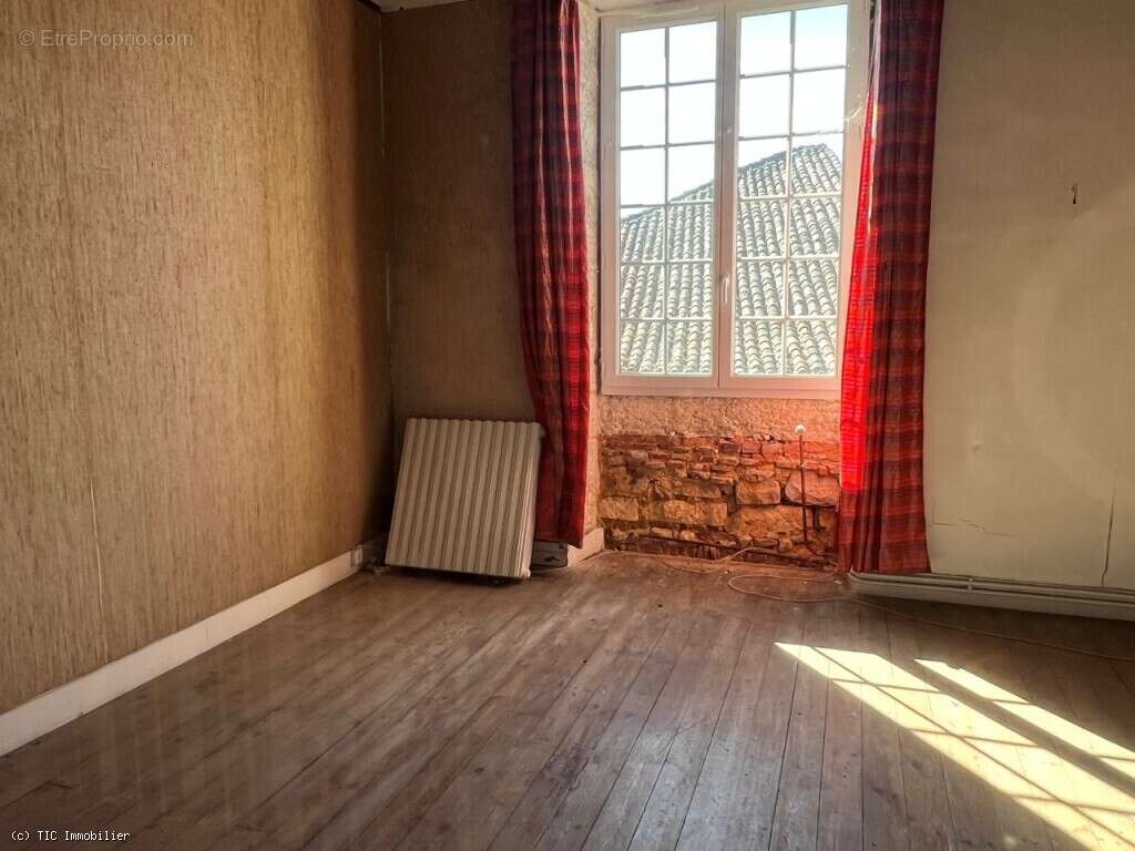 Maison à RUFFEC