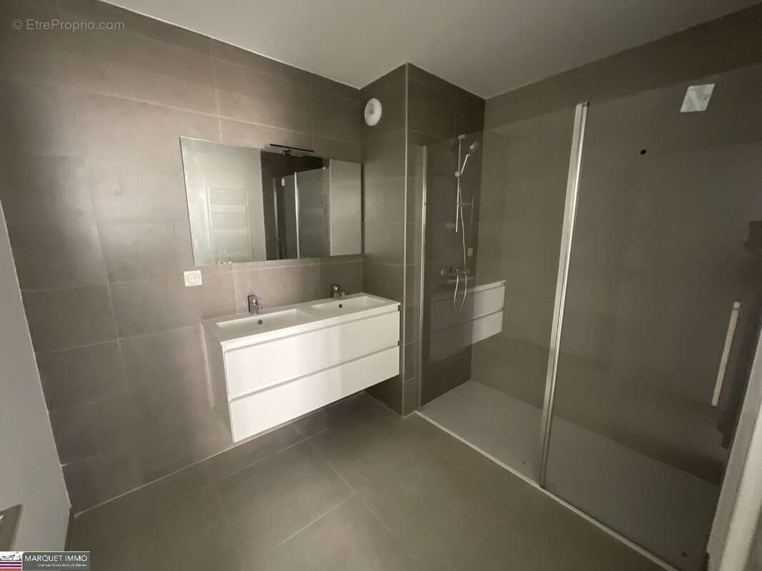 Appartement à SAUVIAN