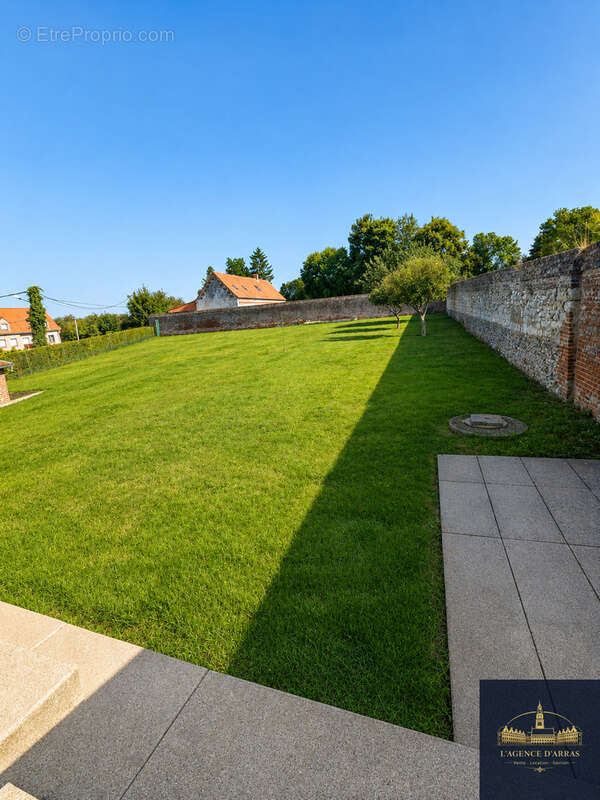 Gouy-en-artois   maison de caractère en pierres blanches   136 m2   fort potentiel - photo 3