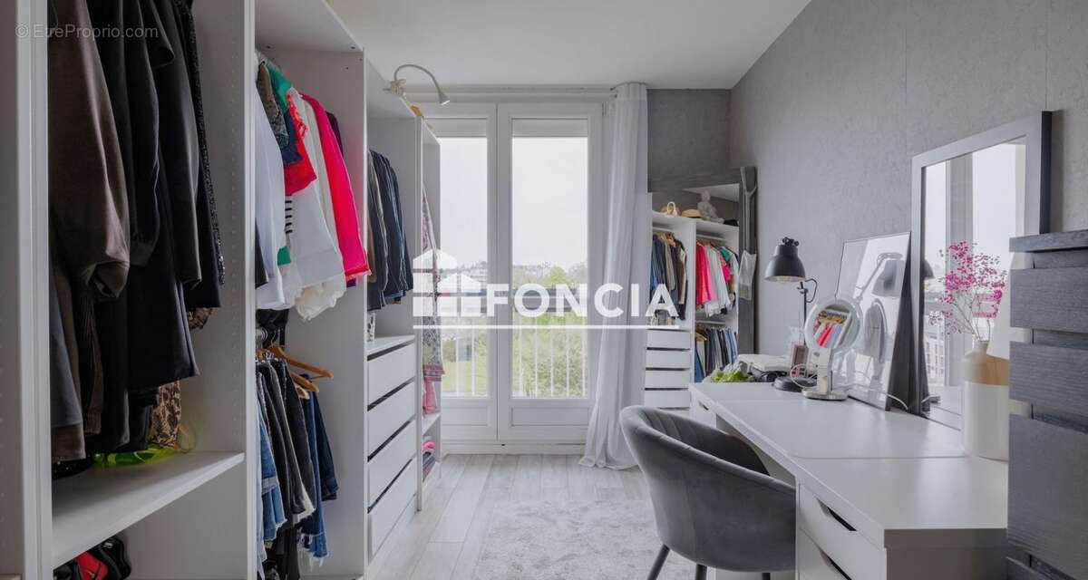 Appartement à LYON-5E
