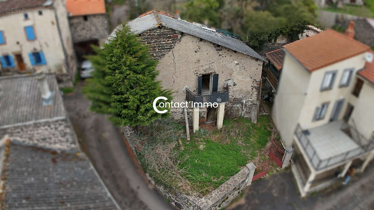 Maison à TOURZEL-RONZIERES