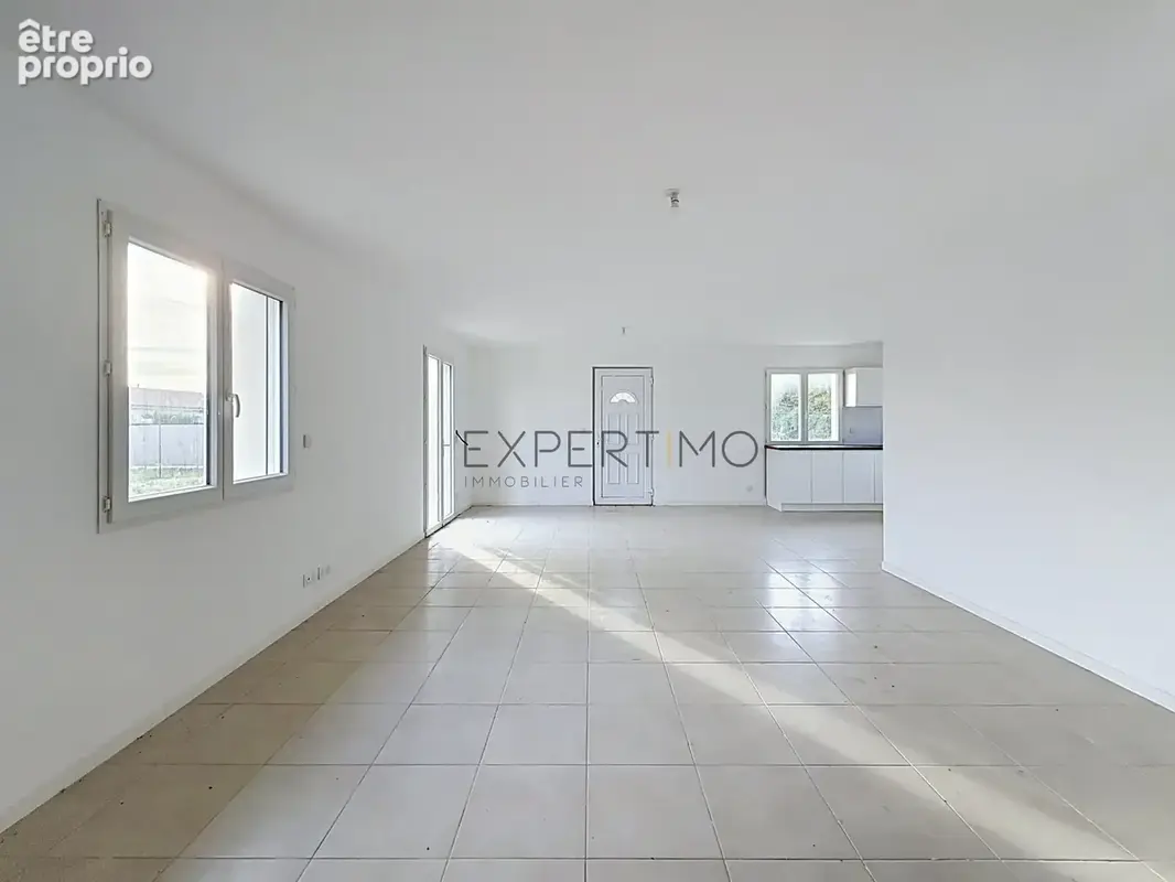 La Genête 71 : Maison de 2023   jamais habitée   103 m2   3 chambres   pièce de vie 40 m2   terrain 644 m2 - photo 4