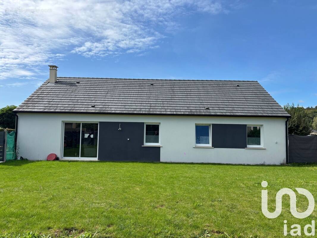 Photo 1 - Maison à CHAMPS-SUR-YONNE