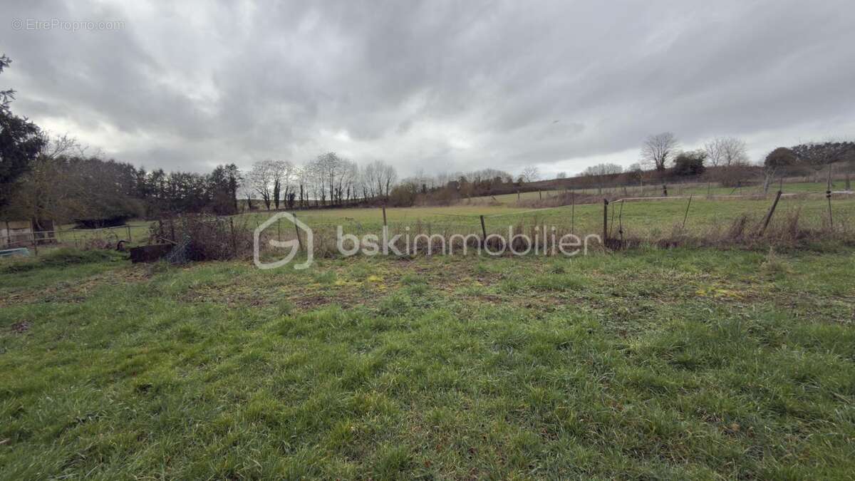 Maison à SAINT-QUENTIN