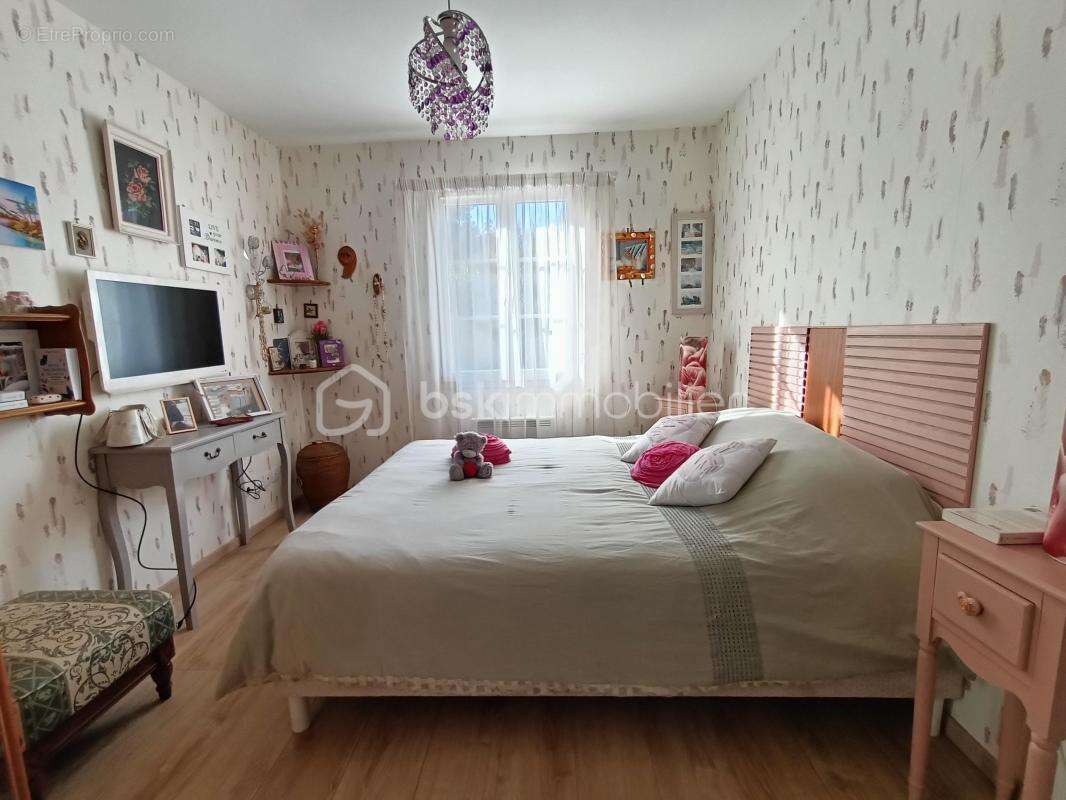 Maison à VAUX-SUR-MER