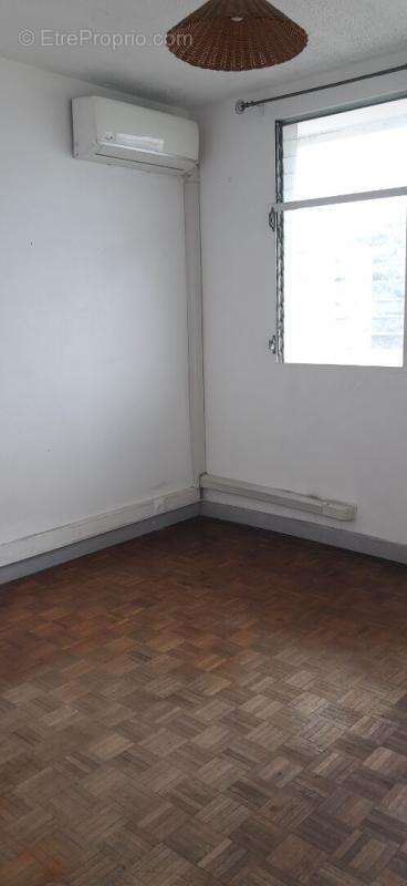 Appartement à POINTE-A-PITRE