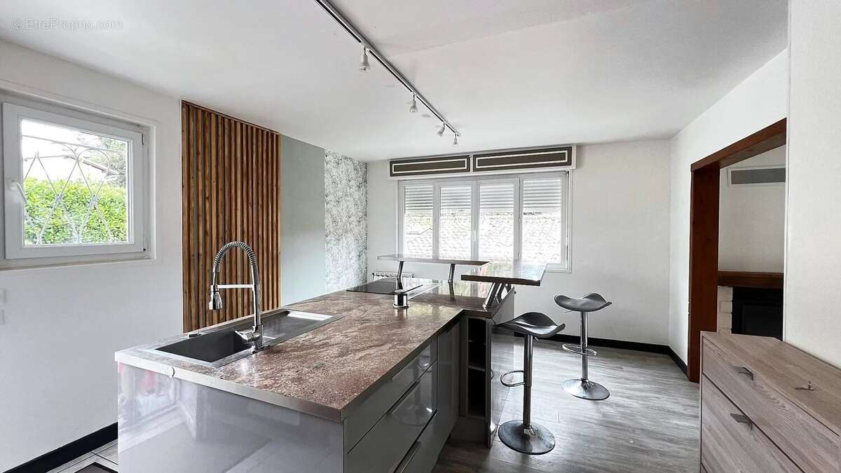 Maison à SAINT-GEORGES-DE-DIDONNE