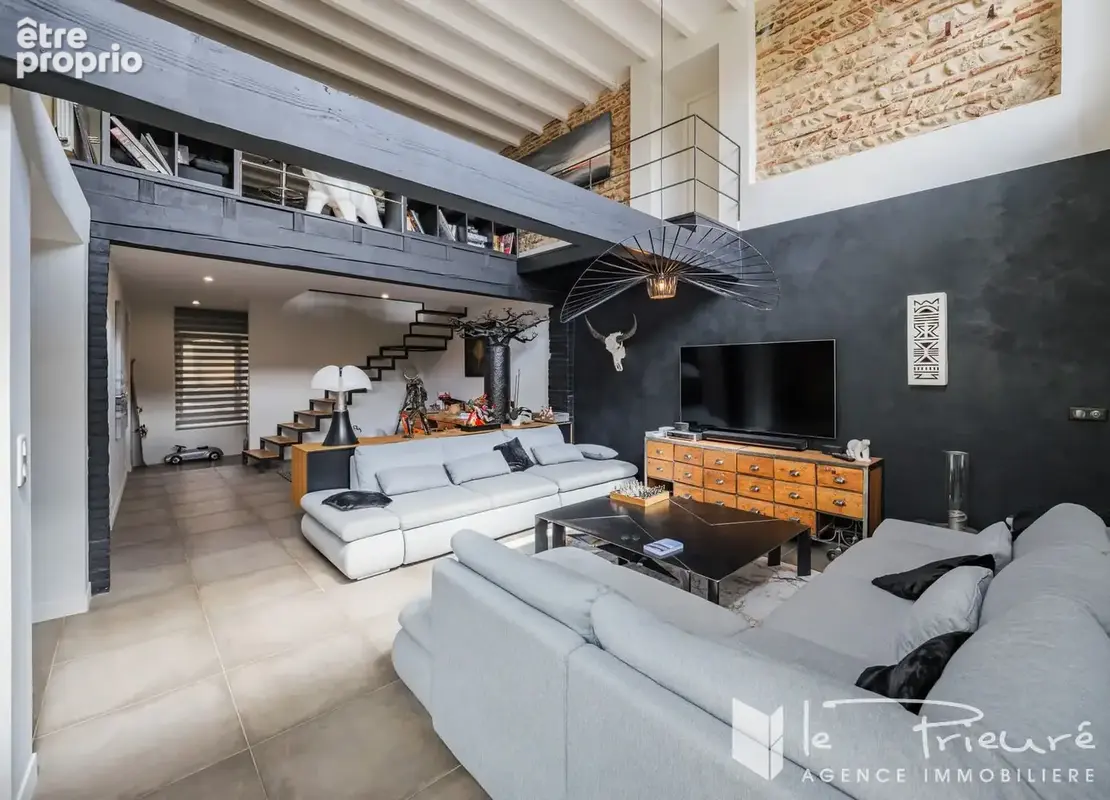 Superbe réhabilitation contemporaine dans un esprit loft aux portes d'Albi avec piscine et grands volumes - photo 2