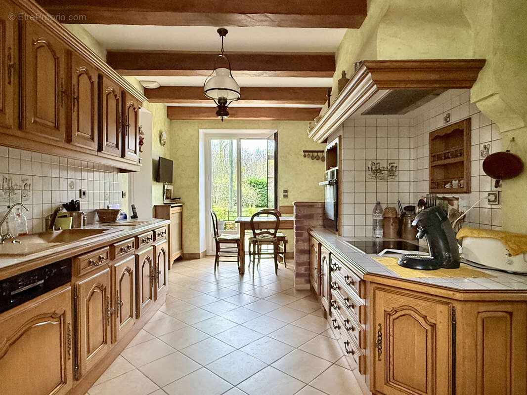 Maison à MORAINVILLIERS