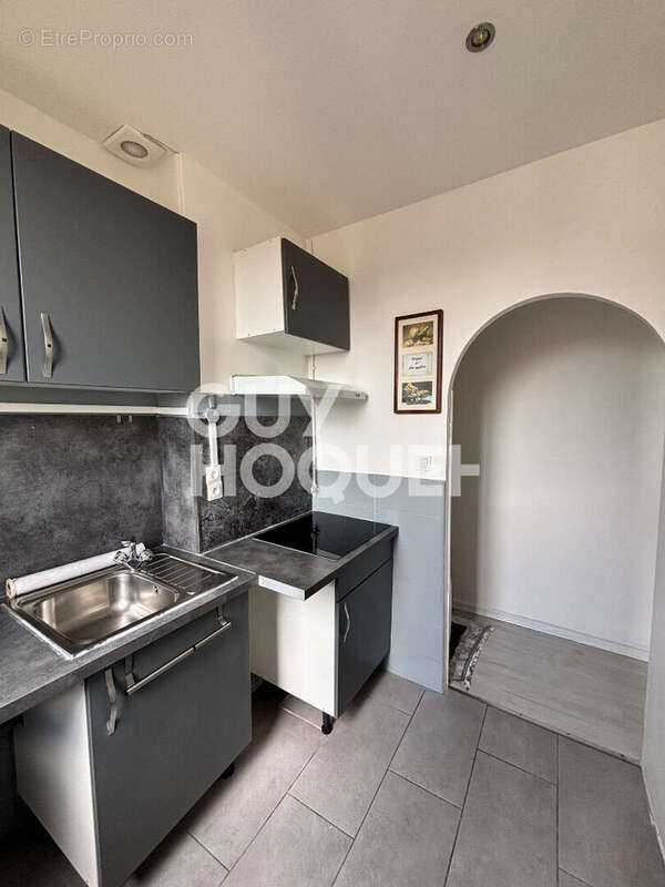 Appartement à LES PAVILLONS-SOUS-BOIS
