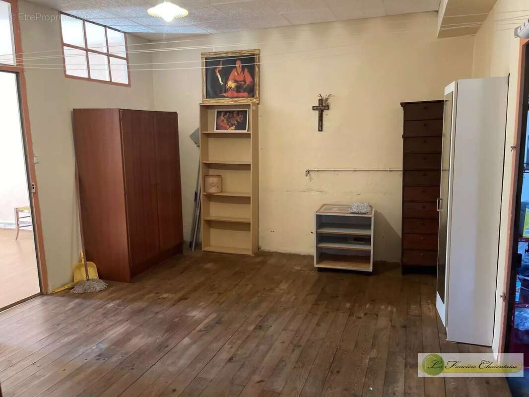 Appartement à Aigre  - photo 21