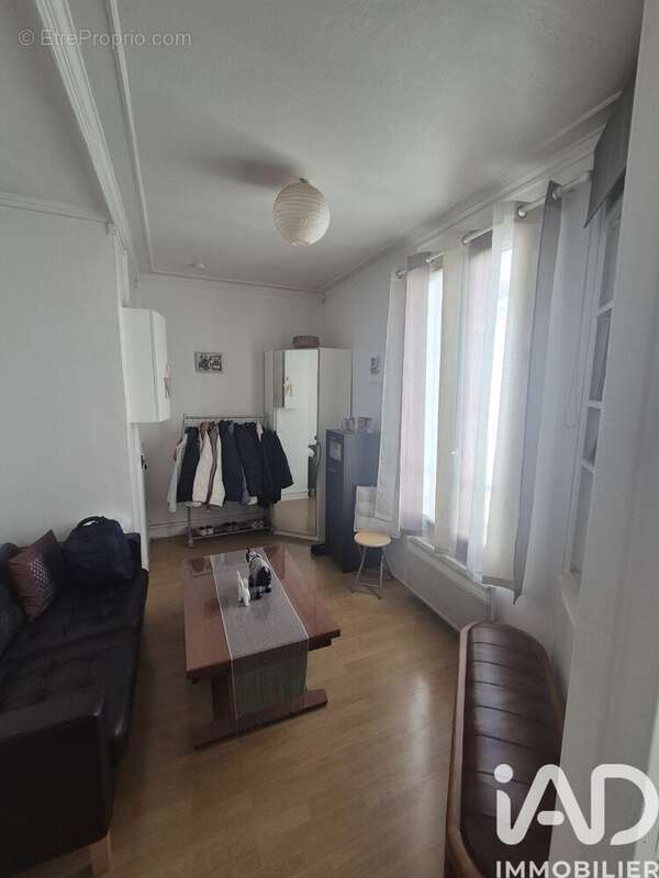 Photo 2 - Appartement à LEVALLOIS-PERRET
