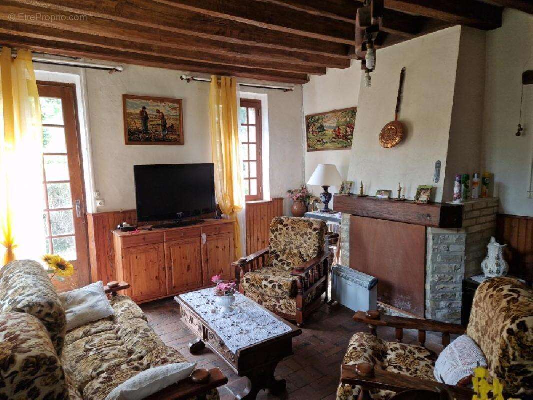Maison à MEAUCE