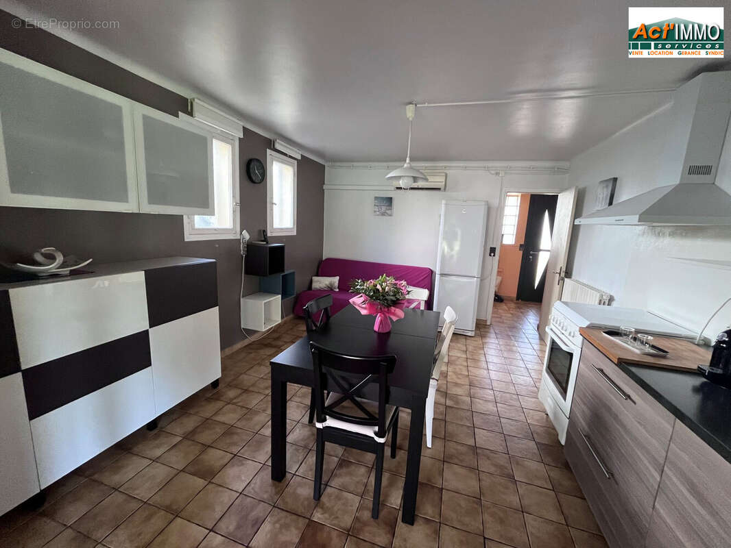 Maison 121 m² à Miramas  - photo 3