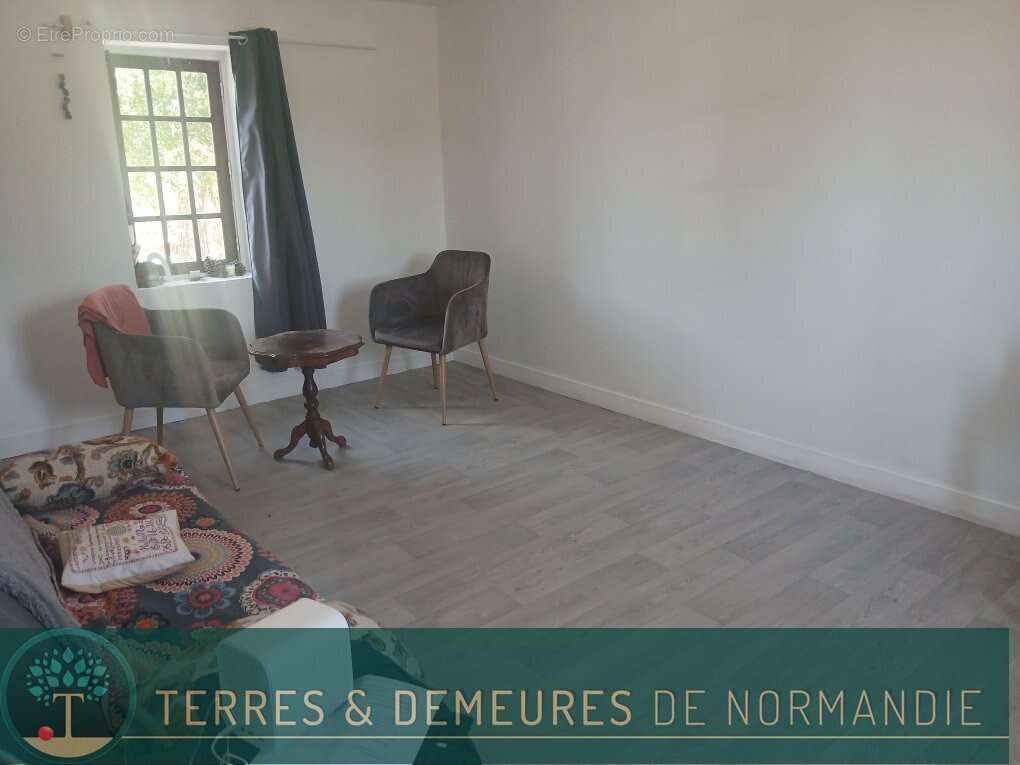 Maison à LE BEC-HELLOUIN