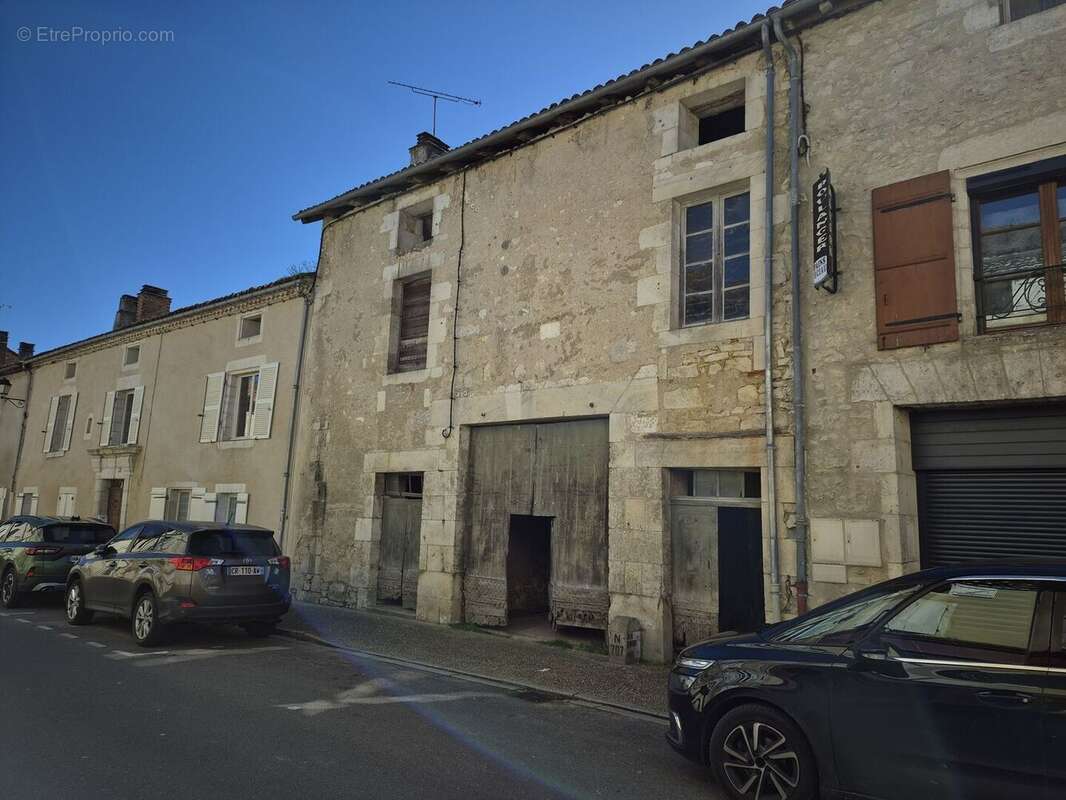 20260317141822 - Maison à SAINT-PARDOUX-LA-RIVIERE