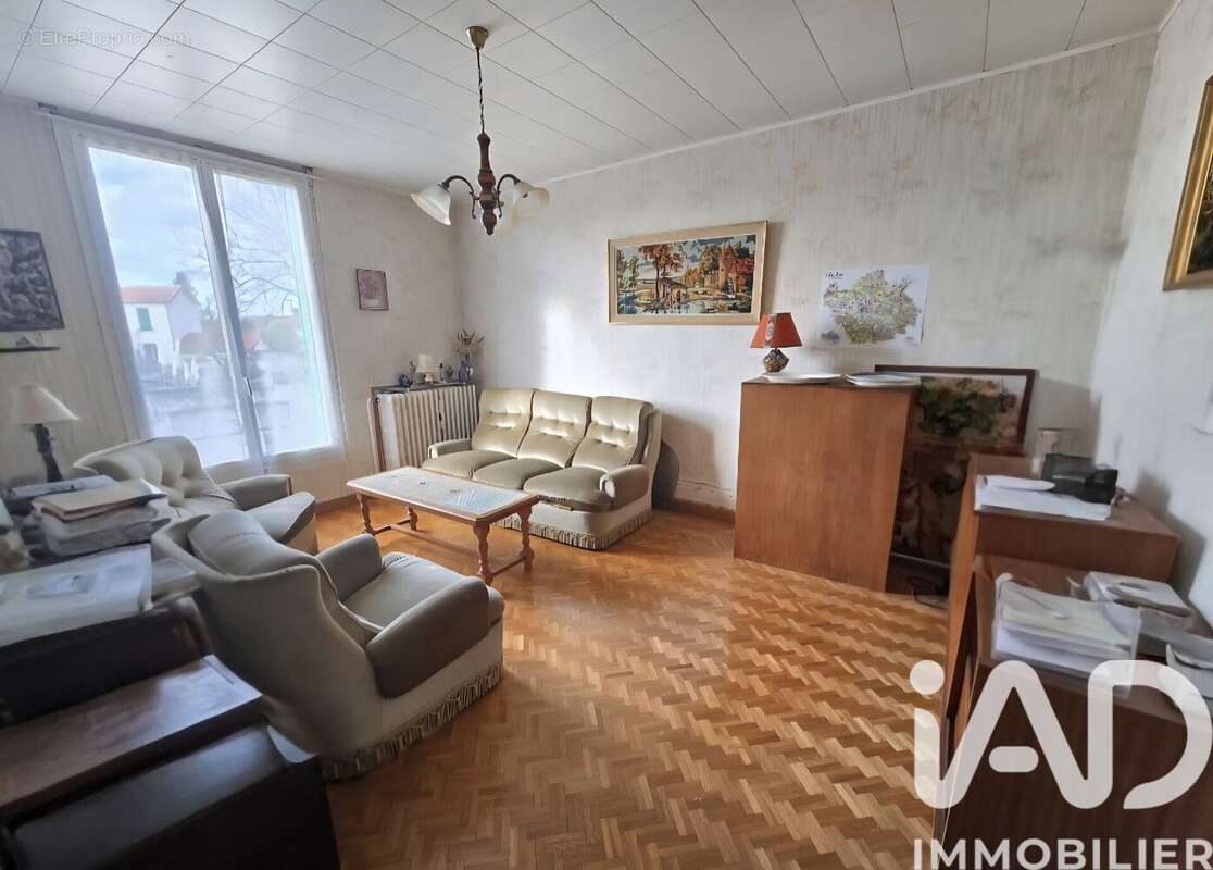 Photo 4 - Maison à SAINT-JULIEN-LES-VILLAS