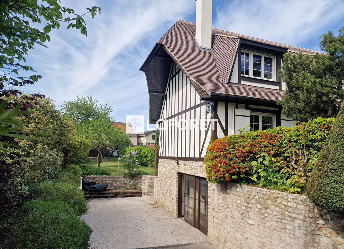 Maison à CONFLANS-SAINTE-HONORINE