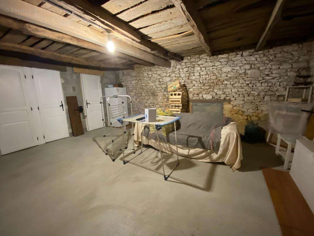 Maison à SAINTE-ALVERE