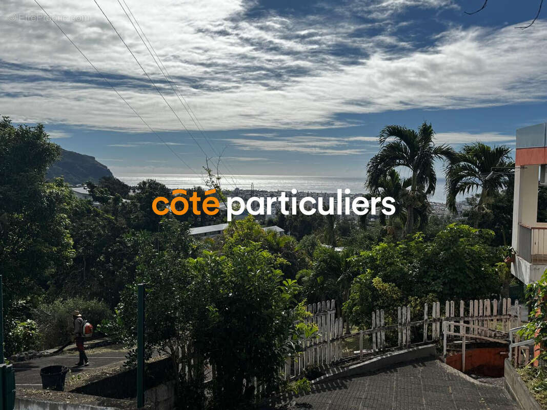 Appartement à SAINT-DENIS