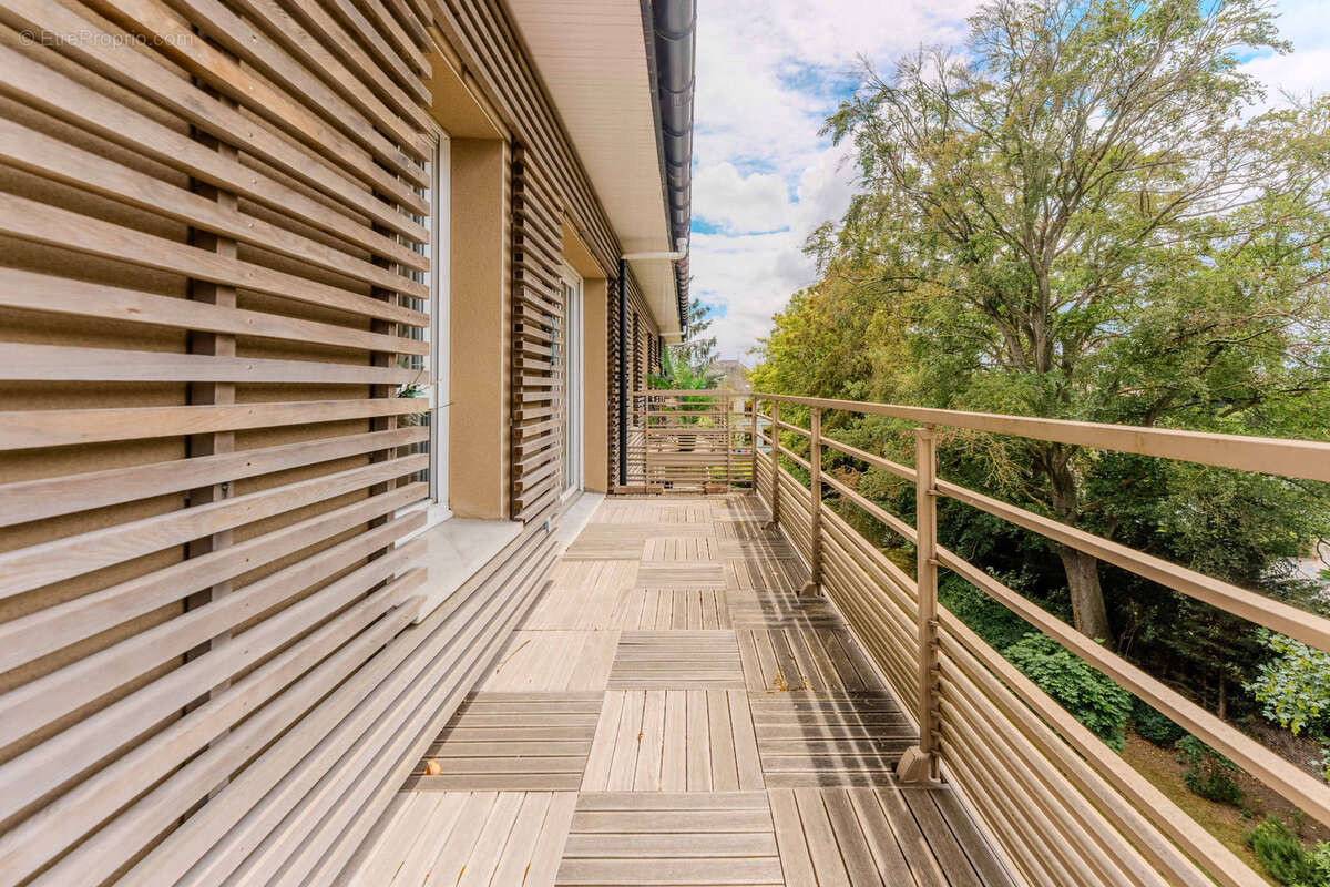 Appartement à PROVIN