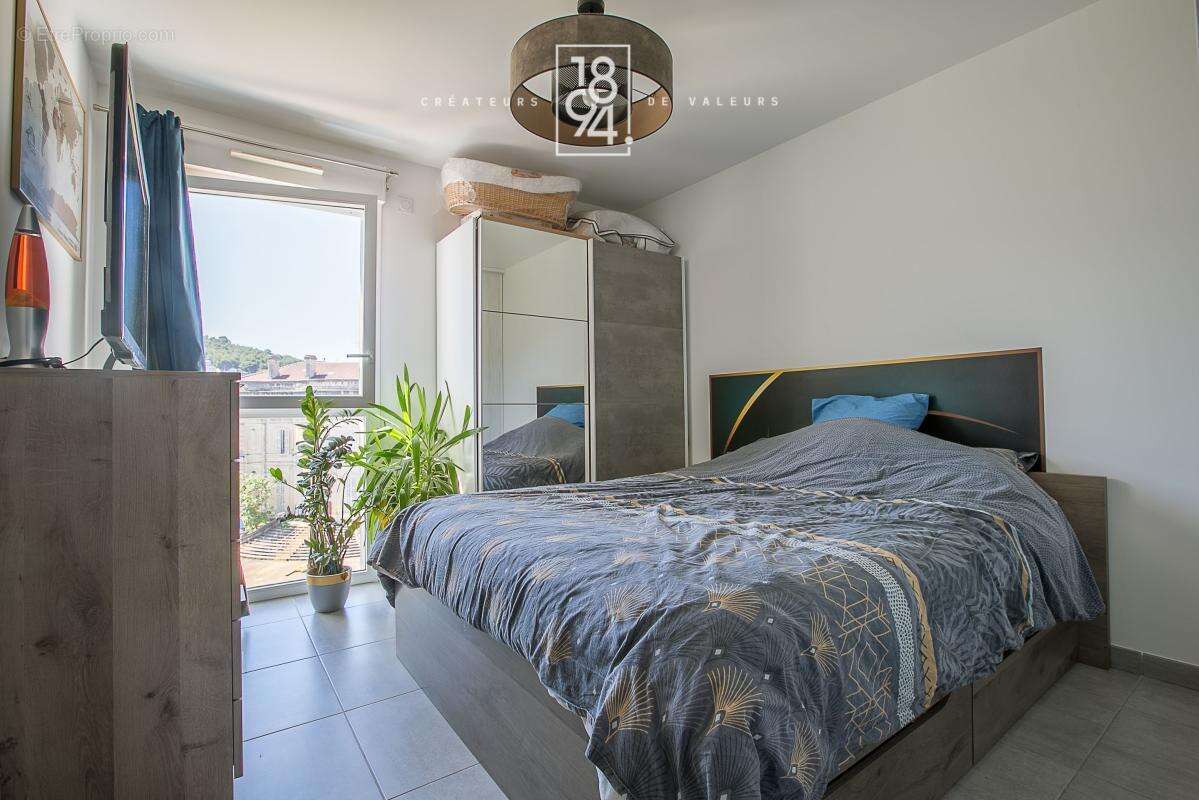 Appartement à MARSEILLE-9E