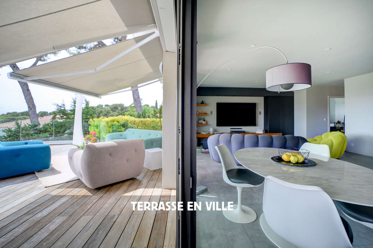 Appartement à SANARY-SUR-MER