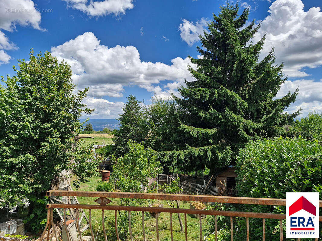 Maison à LES AVENIERES
