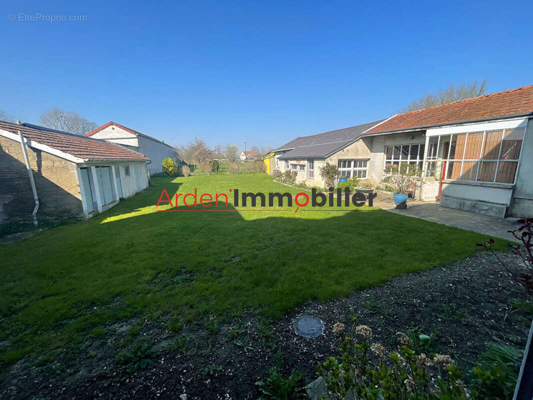 Appartement à LUCQUY