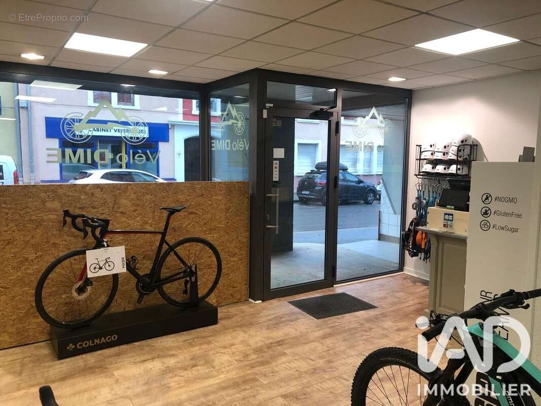 Commerce 150 m² à La Mouille  - photo 4