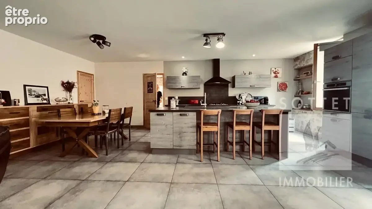 Photo Maison à Mondragon au prix de 235 680€