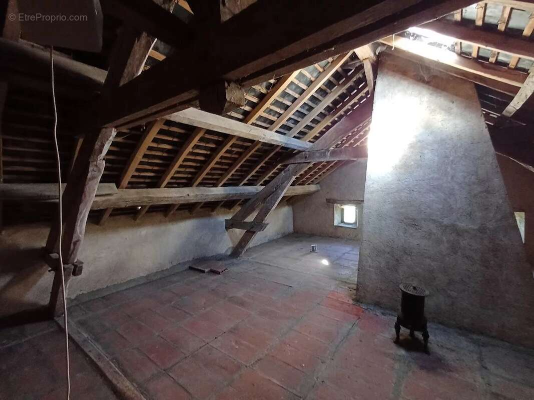 Maison à CHENERAILLES