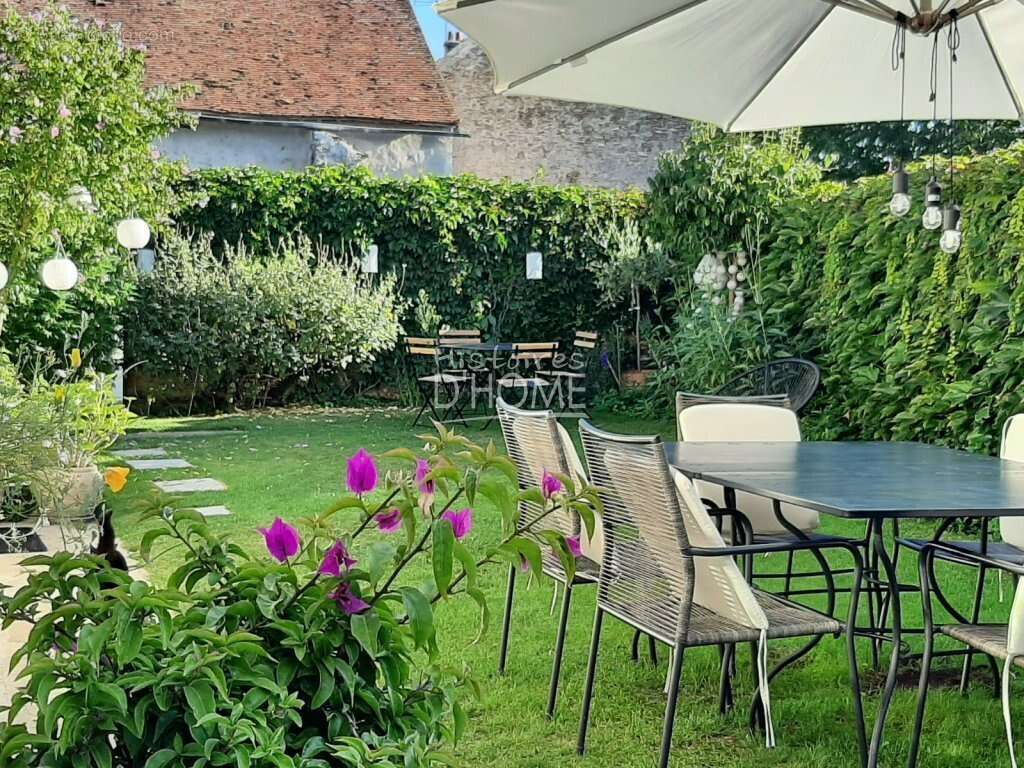 Maison à ROZAY-EN-BRIE