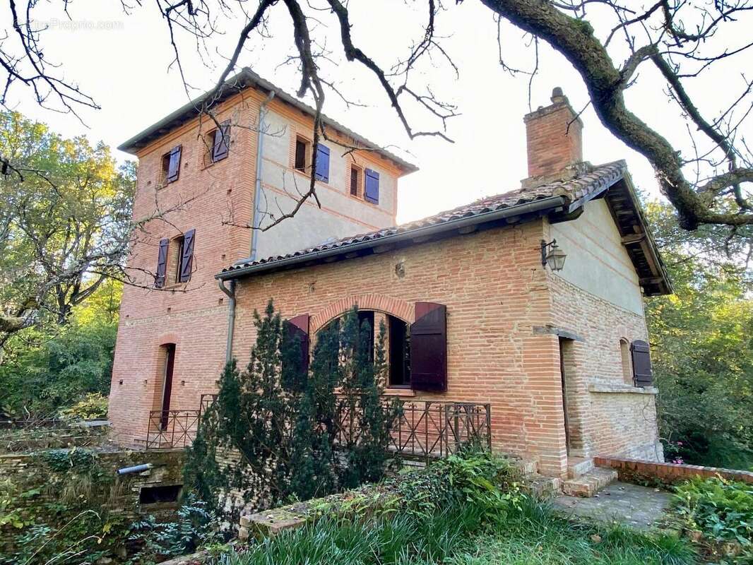   - Maison à MONTASTRUC-LA-CONSEILLERE