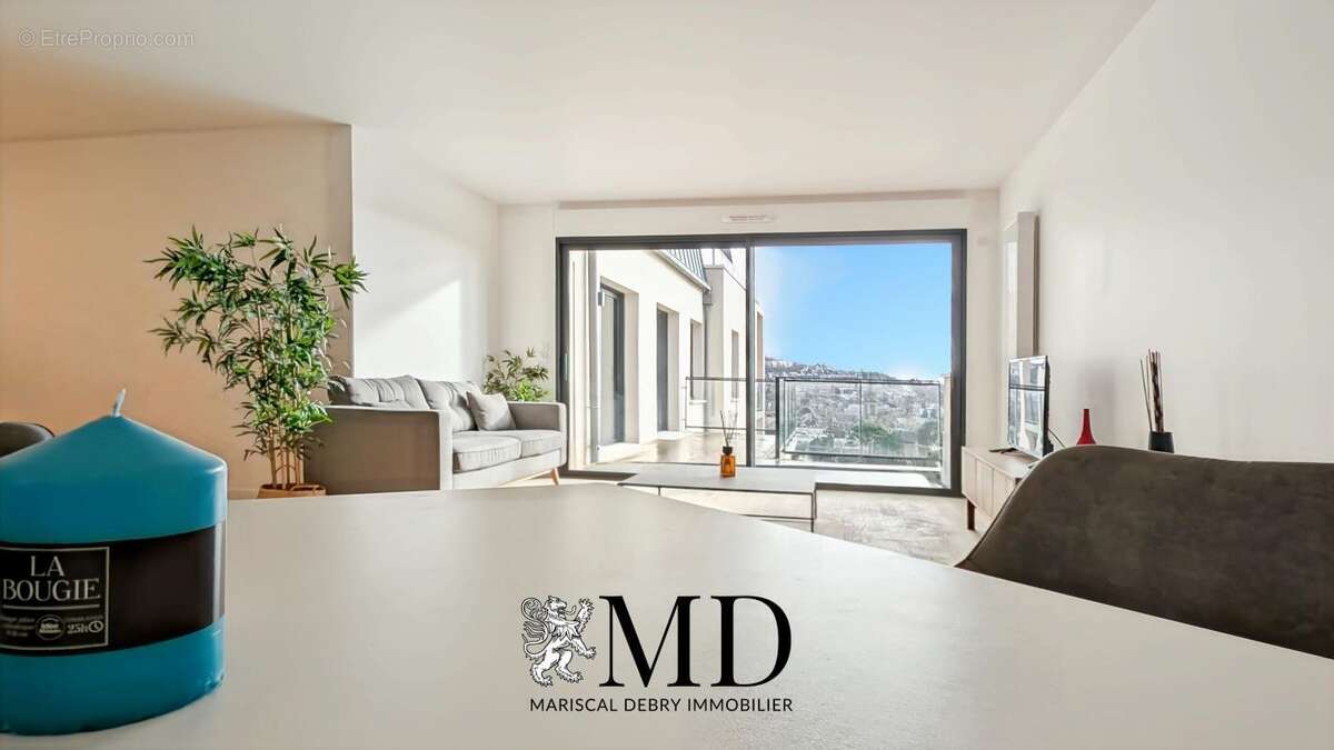 Appartement à MONT-SAINT-AIGNAN