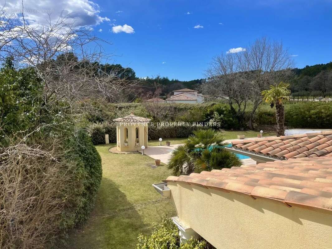 Maison à SAINT-ANTONIN-DU-VAR