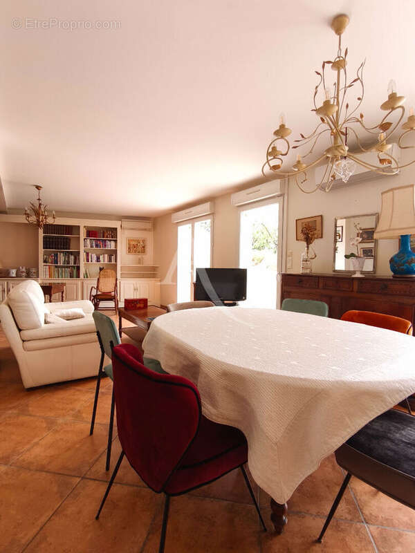 Appartement à MONTREDON-DES-CORBIERES