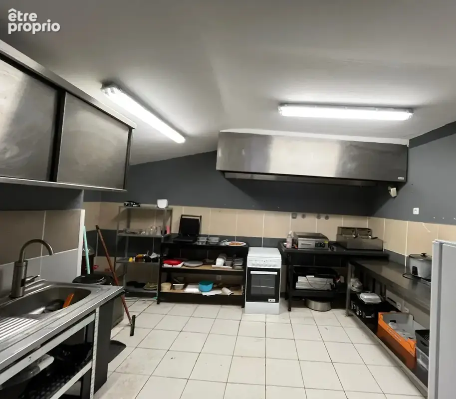 Appartement 300 m² à vendre à Limoges (87000) - photo 2