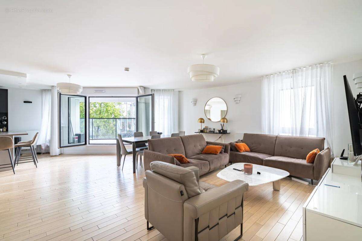 Appartement de 6 pièces de 135.02 m² à Issy-les-Moulineaux - photo 2