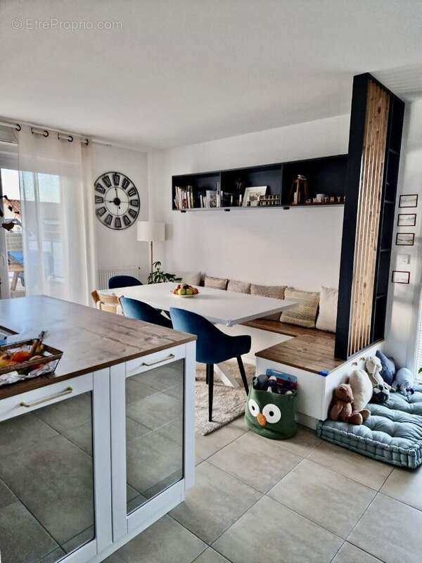 Appartement à LES SORINIERES