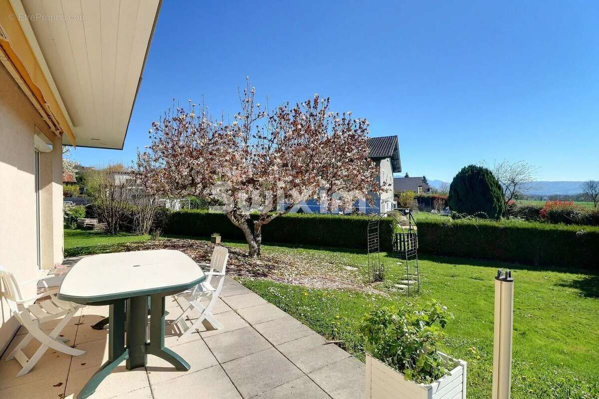 Maison à CRANVES-SALES