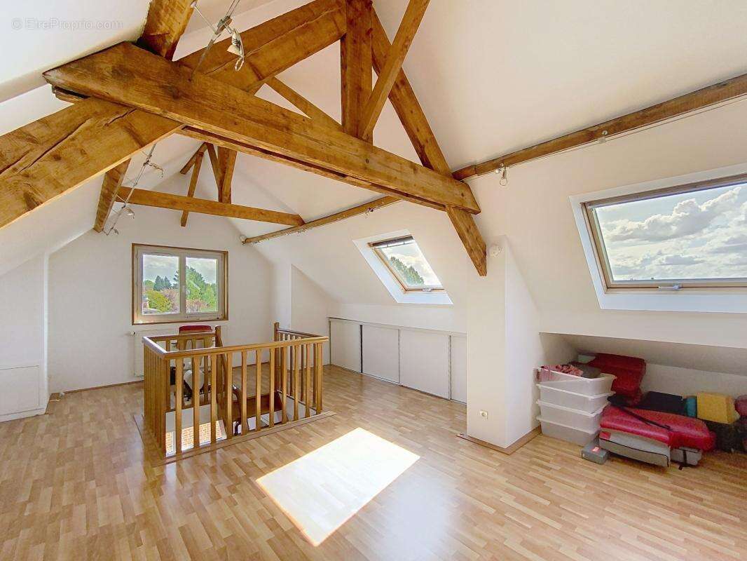 Maison à LA CHAPELLE-D&#039;ARMENTIERES