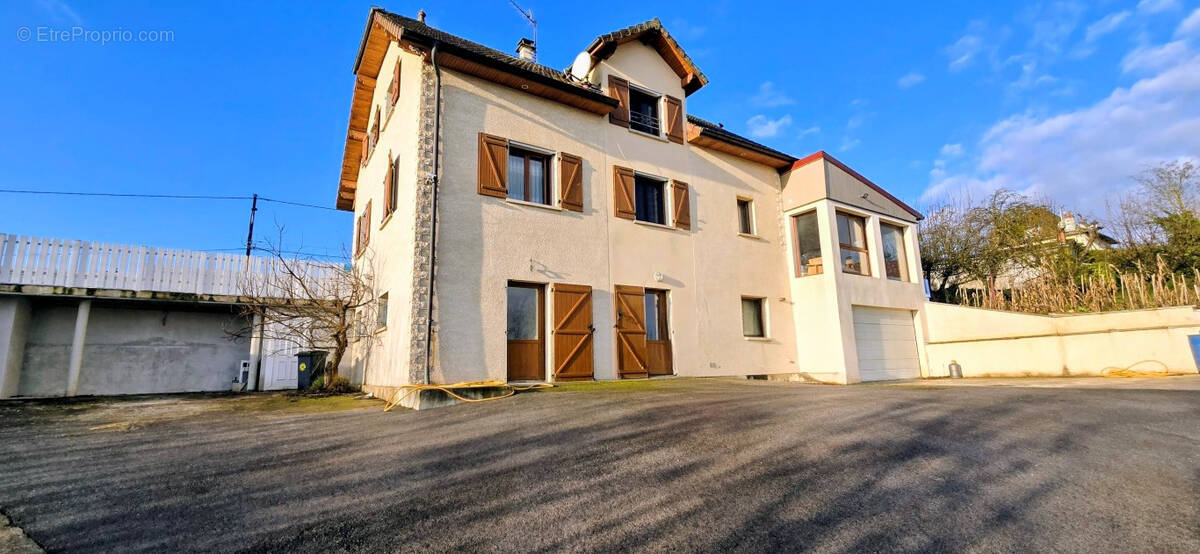 Maison à GRAY