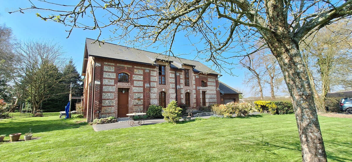 Maison à SAINT-ROMAIN-DE-COLBOSC