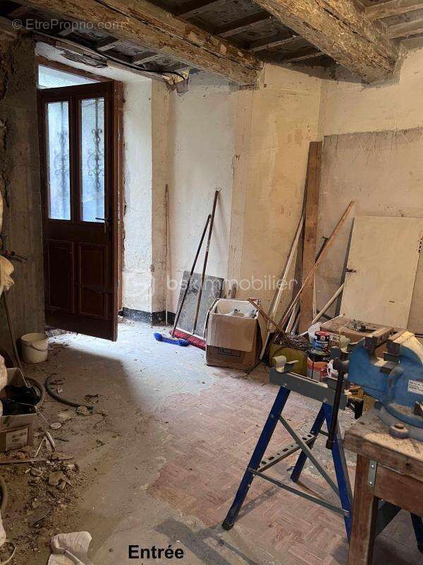 Maison en pierre R+1 de 144 m2 habitable avec combles de 63 m2 et cave voutée en sous sol de 88 m2 - photo 12