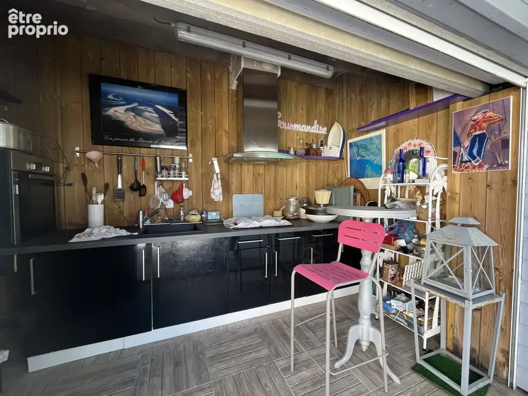 TESTE DE BUCH  - Villa de 168m2 avec piscine, garage, jardin et un appartement indépendant - photo 8