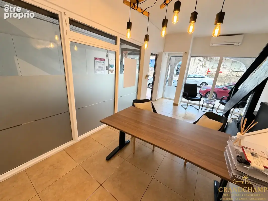 Murs commerciaux 90m2 avec double vitrine (10% rentabilite) - photo 4