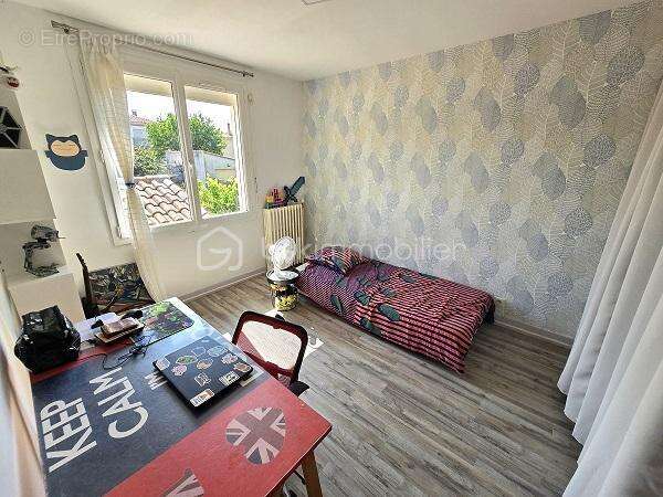 Maison de 120 m2 avec 4 chambres et piscine sur un terrain de 828 m2 !!! - photo 15